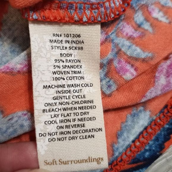 Soft Sorroundings Sequins Embroidered Floral Print Tunic Top 3/4 Sleeve Size 1x - Picture 7 of 13